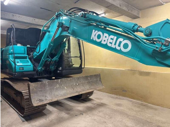 Гусеничный экскаватор KOBELCO