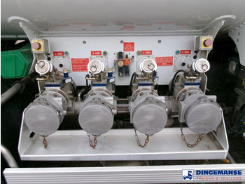 Renault Premium 270 4x2 fuel tank 13.8 m3 / 4 comp в лизинг Renault Premium 270 4x2 fuel tank 13.8 m3 / 4 comp: фото 5 Renault Premium 270 4x2 fuel tank 13.8 m3 / 4 comp в лизинг Renault Premium 270 4x2 fuel tank 13.8 m3 / 4 comp: фото 5