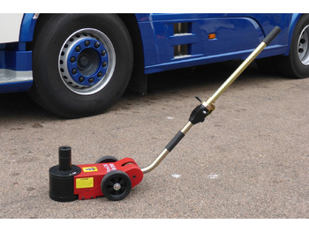 Оборудование для гаражей/ Мастерских TPH30T-2M Air hydraulic jack 30 Tons  - Minimum height 15 cm - portable (24 kg): фото 3