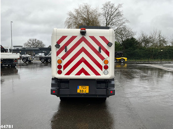 Подметально-уборочная машина Ravo 540 CD Euro 6 with 3-rd brush: фото 5 Подметально-уборочная машина Ravo 540 CD Euro 6 with 3-rd brush: фото 5