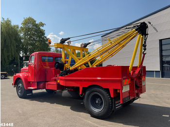 Эвакуатор SCANIA