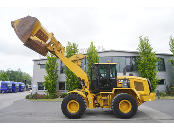 Колёсный погрузчик CATERPILLAR 930M