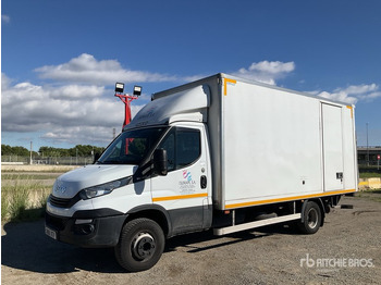 Грузовик с закрытым кузовом IVECO Daily 70c18