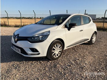 Легковой автомобиль RENAULT
