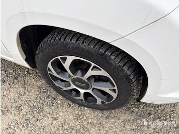 Легковой автомобиль 2019 Fiat 500L Automobile: фото 5