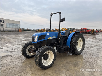 Трактор NEW HOLLAND T4000