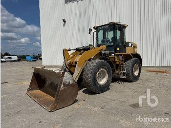 Колёсный погрузчик CATERPILLAR 928