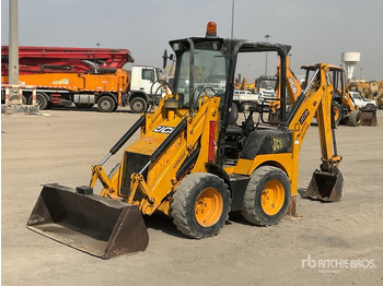 Экскаватор-погрузчик JCB 1CX