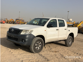 Пикап TOYOTA Hilux