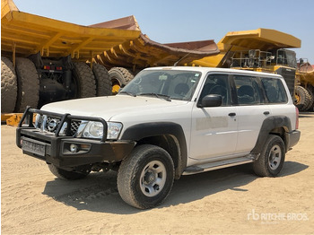 Внедорожник NISSAN