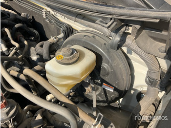 Внедорожник 2018 Toyota Prado TX 150L 4x4 SUV: фото 4