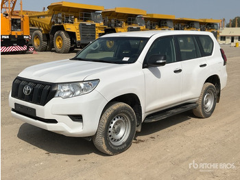 Внедорожник TOYOTA