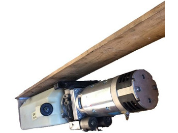 Насос гидроусилителя LINDE