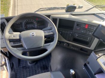 Фото интерьера 1: VOLVO FM430HP в лизинг VOLVO FM430HP