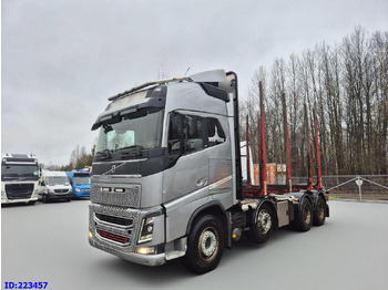 Лесовоз VOLVO FH16 750