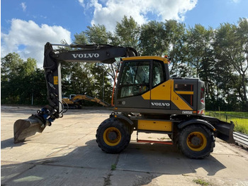 Колёсный экскаватор VOLVO EWR150E