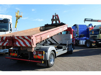 Фото интерьера 1: Крюковой мультилифт Mercedes-Benz Atego reserved!! 1218 + HYVALIFT + CONTAINER + MANUAL