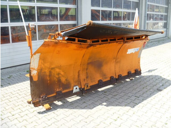 Отвал для снега UNIMOG