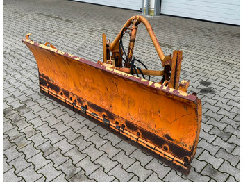 Отвал для снега UNIMOG