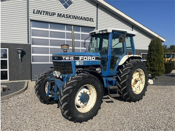 Трактор Ford TW 15 F II med HEVA opklappelig frontlift: фото 2