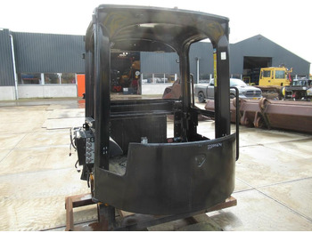 Кабина CATERPILLAR