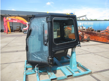 Кабина CATERPILLAR