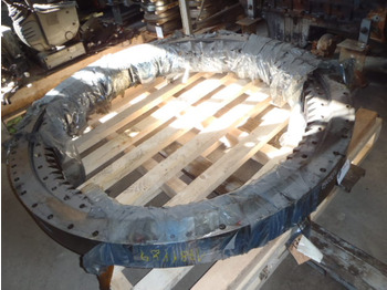 Поворотное кольцо NEW HOLLAND