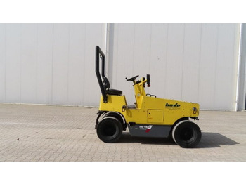 Пневмоколесный каток SAKAI