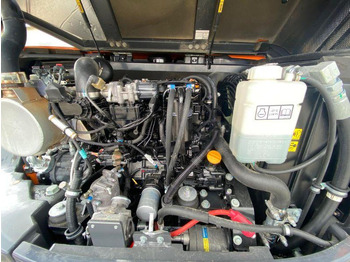 Гусеничный экскаватор Doosan DX 85 R: фото 4