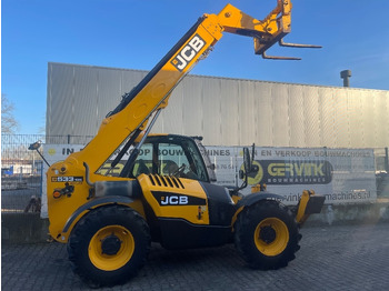 Телескопический погрузчик JCB