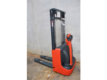 Штабелер LINDE L