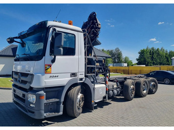 Грузовик-шасси MERCEDES-BENZ Actros 3244