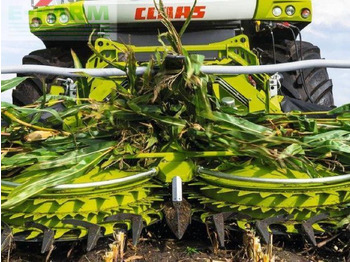 Кормоуборочный комбайн CLAAS