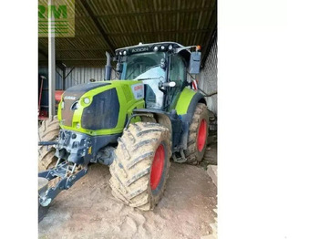 Трактор CLAAS Axion 800