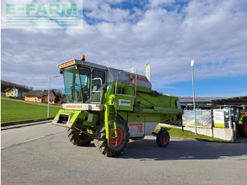 Зерноуборочный комбайн CLAAS Dominator