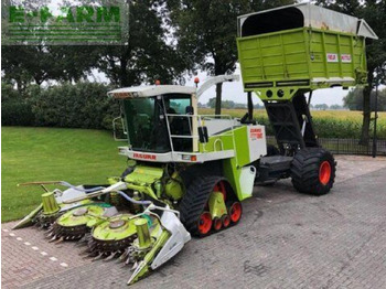Кормоуборочный комбайн CLAAS Jaguar