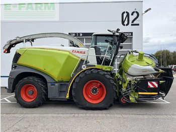 Кормоуборочный комбайн CLAAS Jaguar 970
