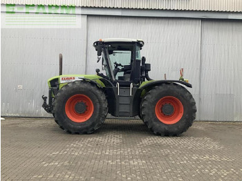 Трактор CLAAS Xerion 3300