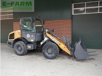 Мини-экскаватор CASE