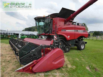 Зерноуборочный комбайн CASE IH