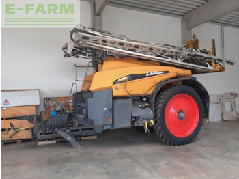 Прицепной опрыскиватель CHALLENGER