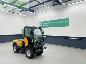 Трактор HOLDER