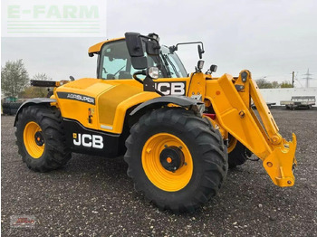 Телескопический погрузчик JCB