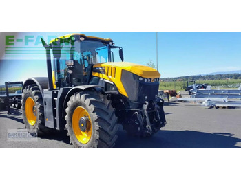 Трактор JCB