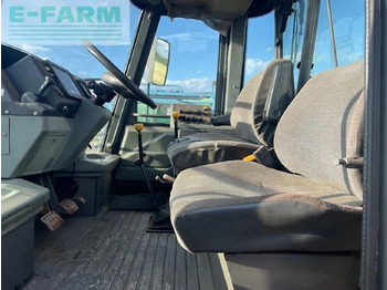 Трактор JCB fastrac 150: фото 3