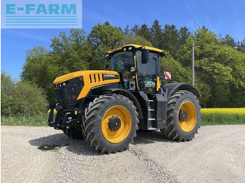 Трактор JCB