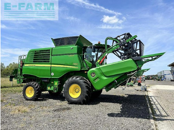 Зерноуборочный комбайн JOHN DEERE T560