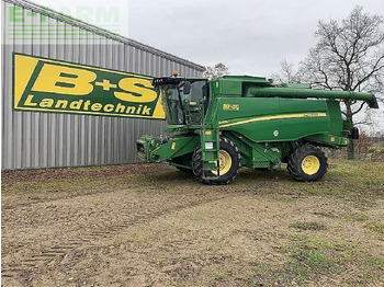 Зерноуборочный комбайн JOHN DEERE W660