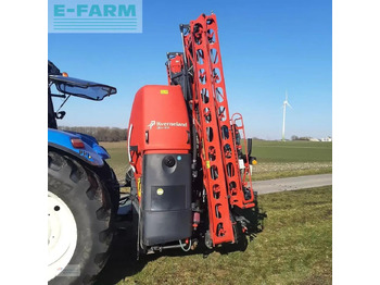 : фото в шапке страницы