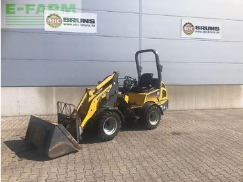 Колёсный погрузчик MANITOU